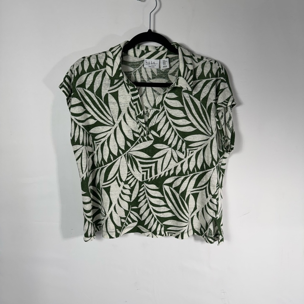 Nicole Miller Green and Ivory Leaf-Print Button Down Top 100% Linen